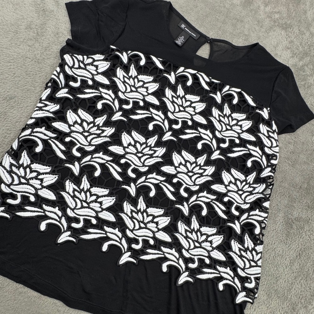 INC International Concepts‎ Top Womens XL Black White EUC Floral Crochet 90s